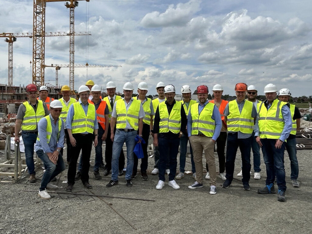 Bau-Innung auf Baustelle der Zentralklinik