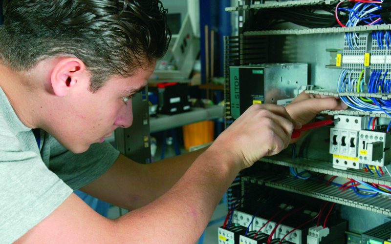 Ostfriesisches Handwerk bildet stark aus