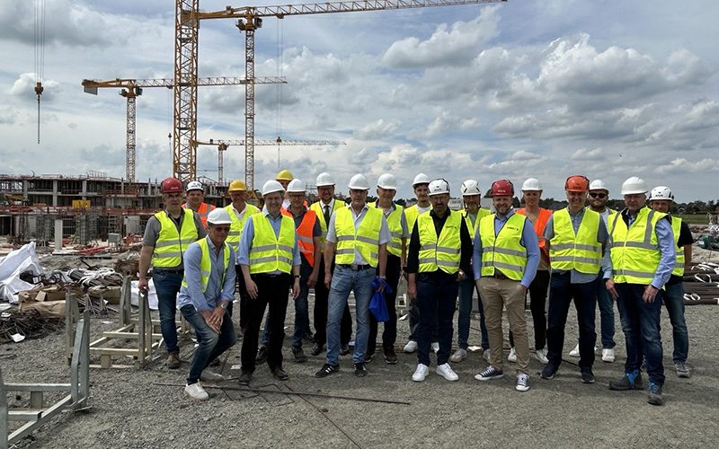 Die Bau-Innung besucht die Baustelle der Zentralklinik